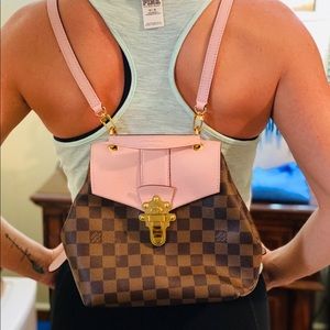 **AUTHENTIC Louis Vuitton Clapton Backpack purse
